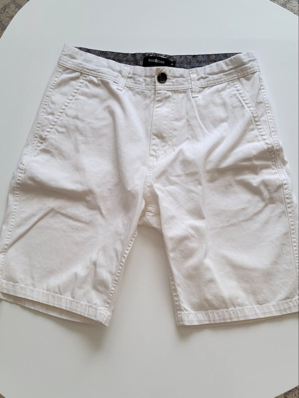 Boathouse Men’s White Shorts, Sz 32